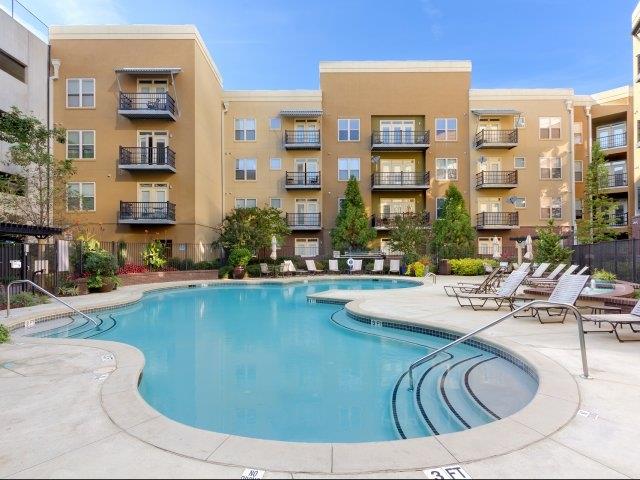 17 west apartments